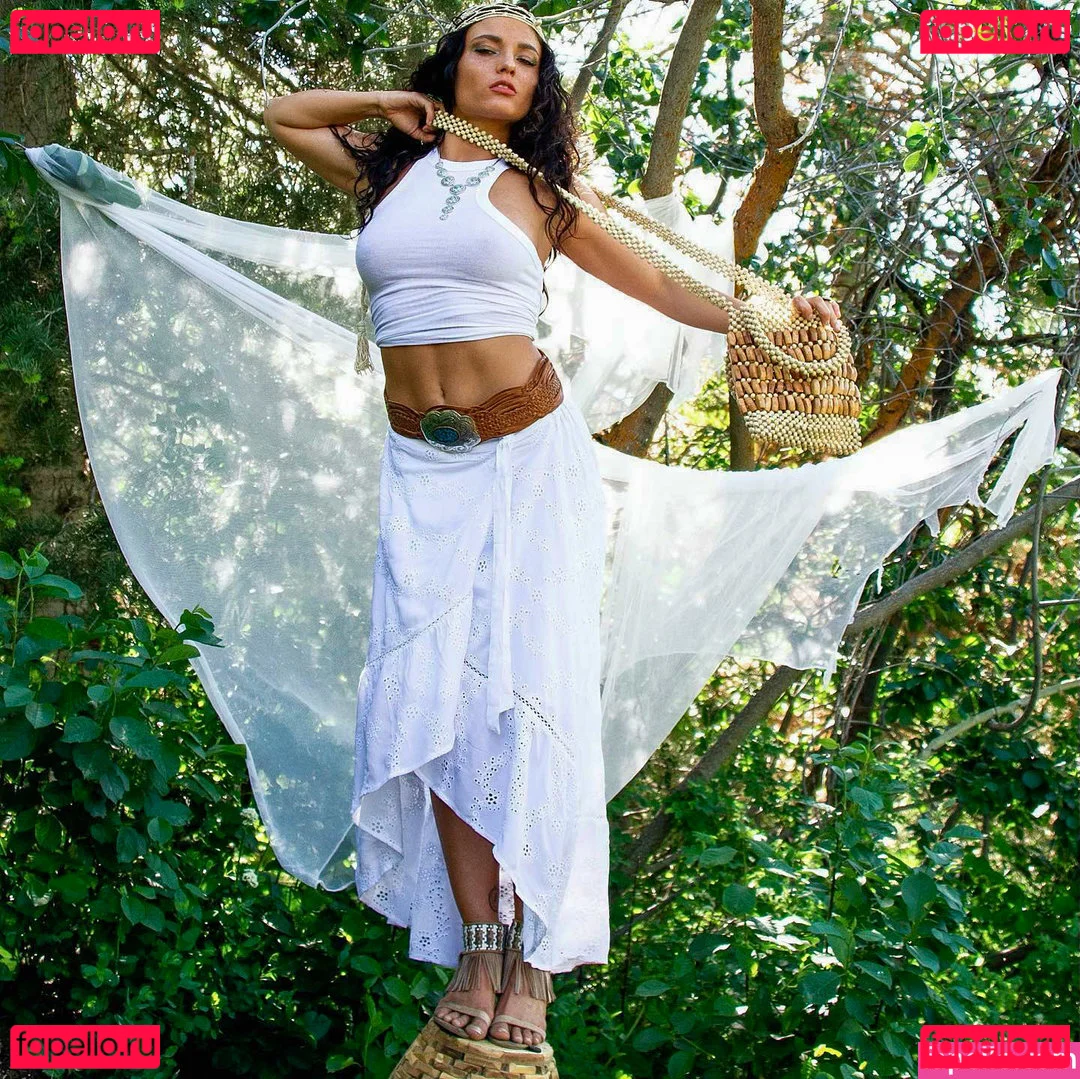 Chanyota Onlyfans Photo Gallery 