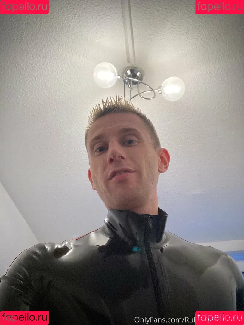 rubberskaterboy Onlyfans Photo Gallery 
