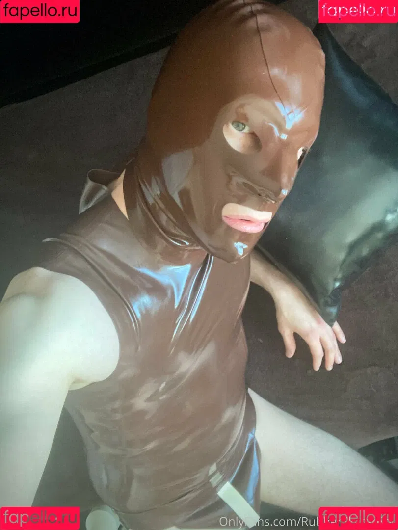 rubberskaterboy Onlyfans Photo Gallery 