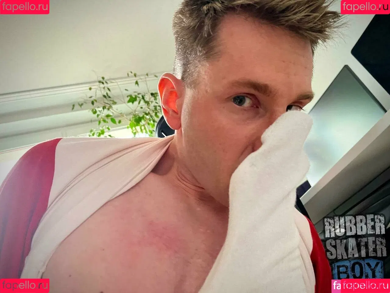 rubberskaterboy Onlyfans Photo Gallery 
