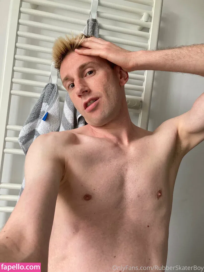 rubberskaterboy Onlyfans Photo Gallery 