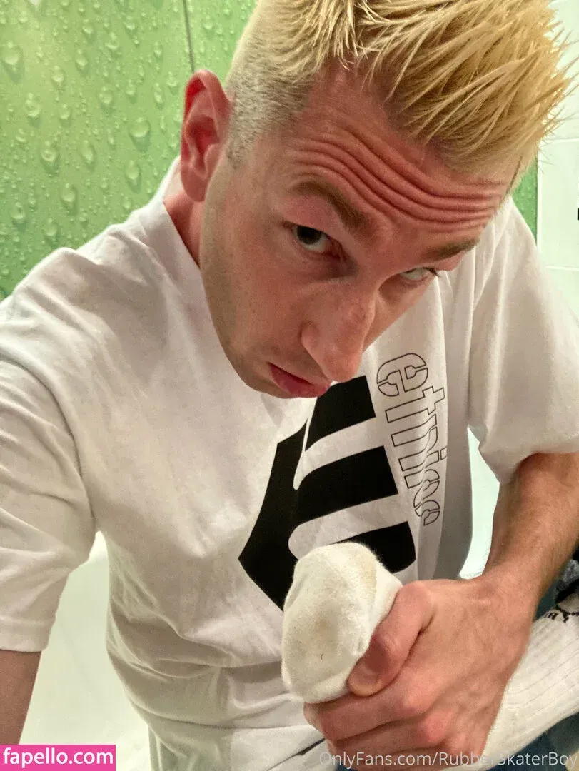 rubberskaterboy Onlyfans Photo Gallery 