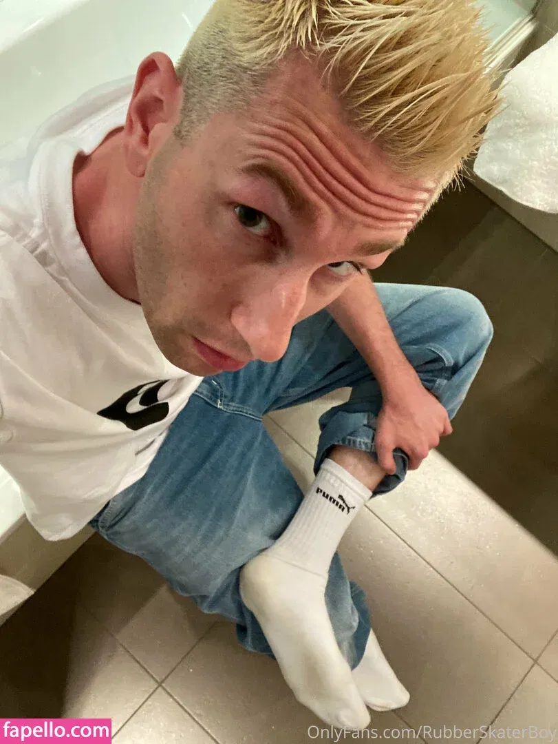 rubberskaterboy Onlyfans Photo Gallery 