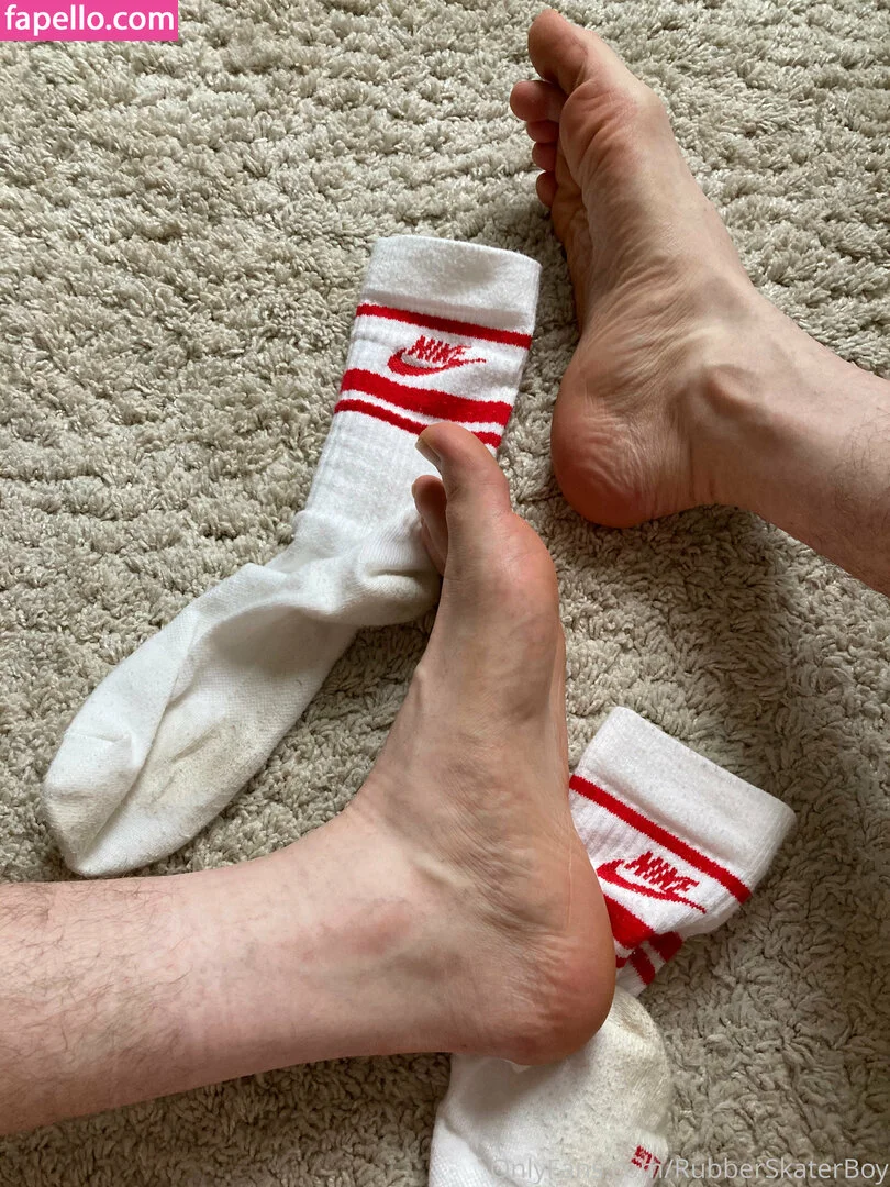 rubberskaterboy Onlyfans Photo Gallery 