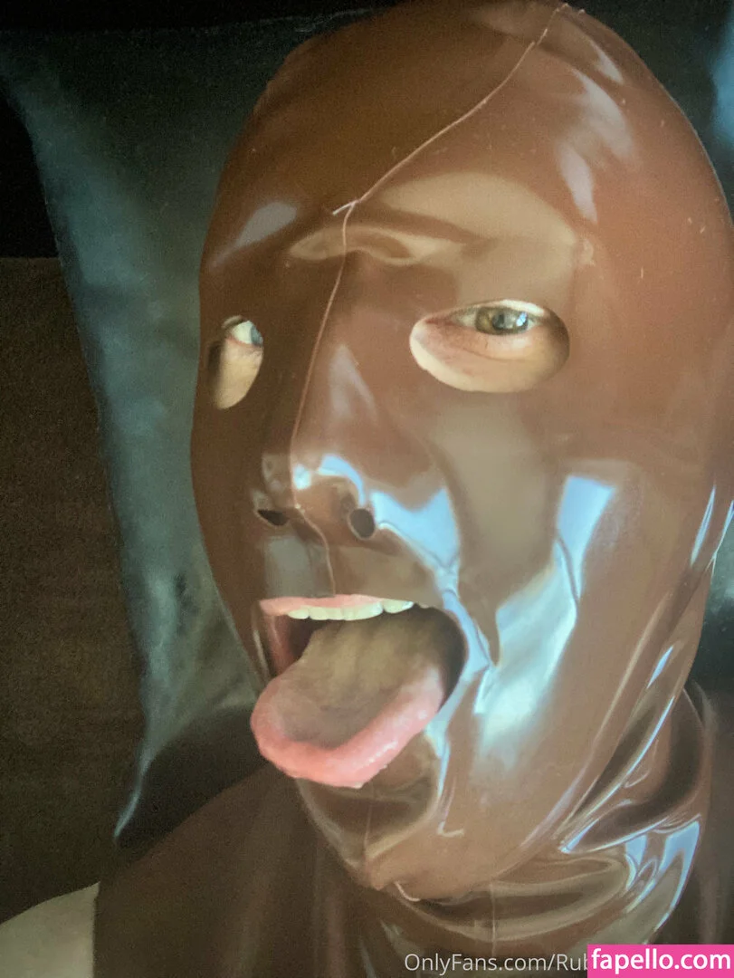 rubberskaterboy Onlyfans Photo Gallery 