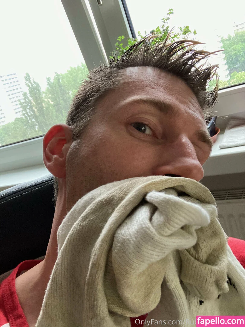 rubberskaterboy Onlyfans Photo Gallery 