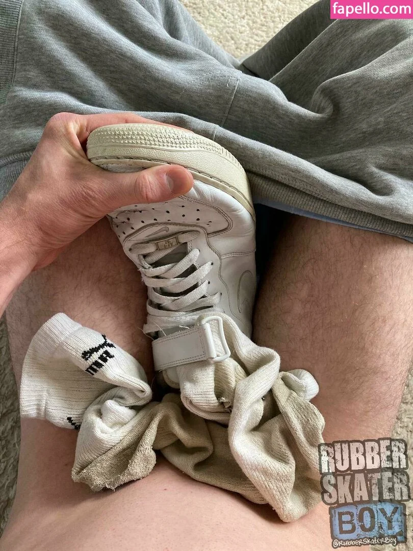 rubberskaterboy Onlyfans Photo Gallery 