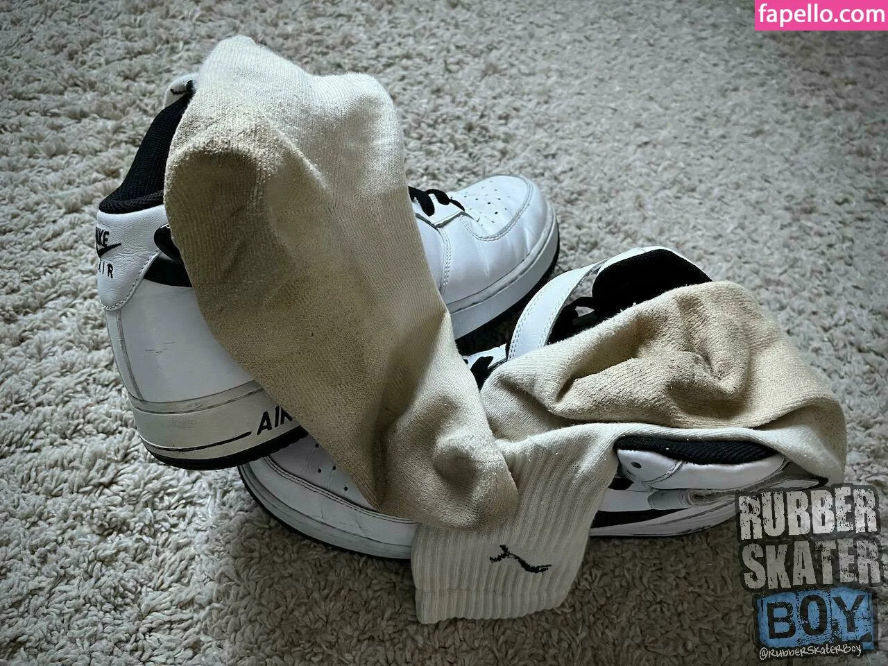 rubberskaterboy Onlyfans Photo Gallery 