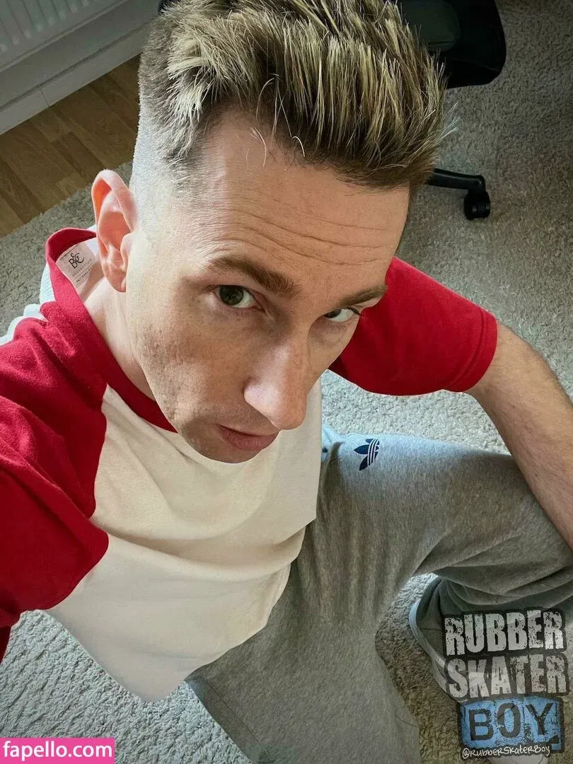 rubberskaterboy Onlyfans Photo Gallery 