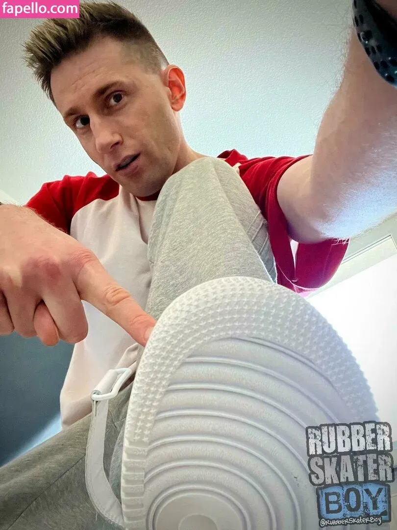 rubberskaterboy Onlyfans Photo Gallery 