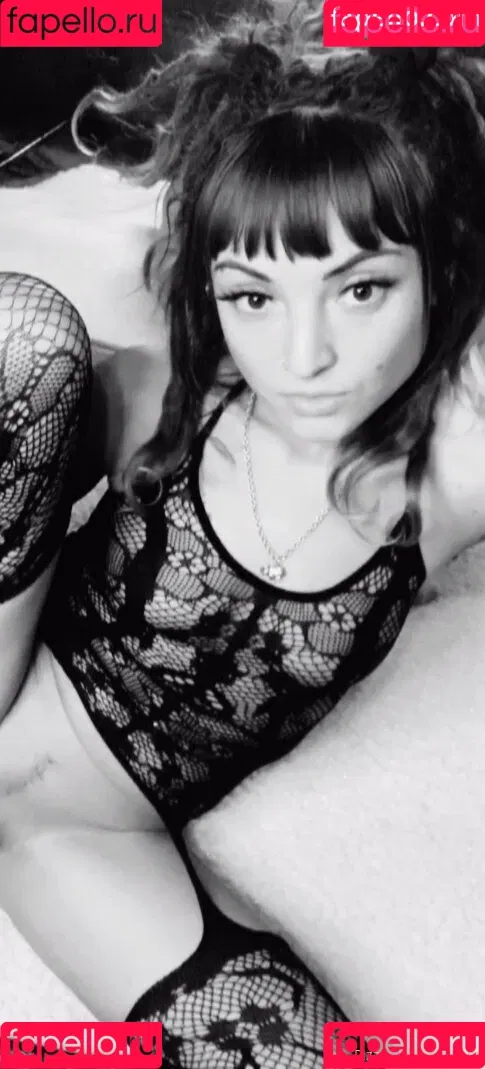 PizzaPussyPie Onlyfans Photo Gallery 
