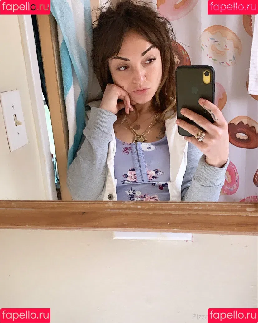 PizzaPussyPie Onlyfans Photo Gallery 