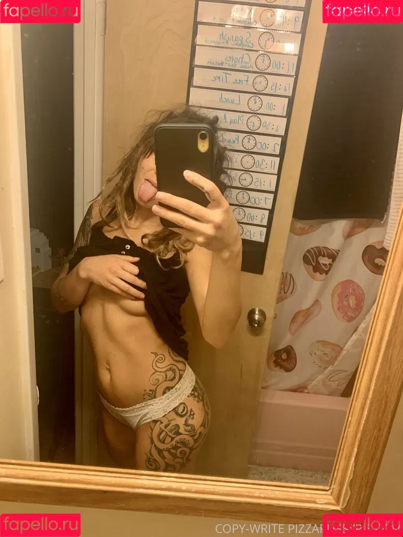 PizzaPussyPie Onlyfans Photo Gallery 