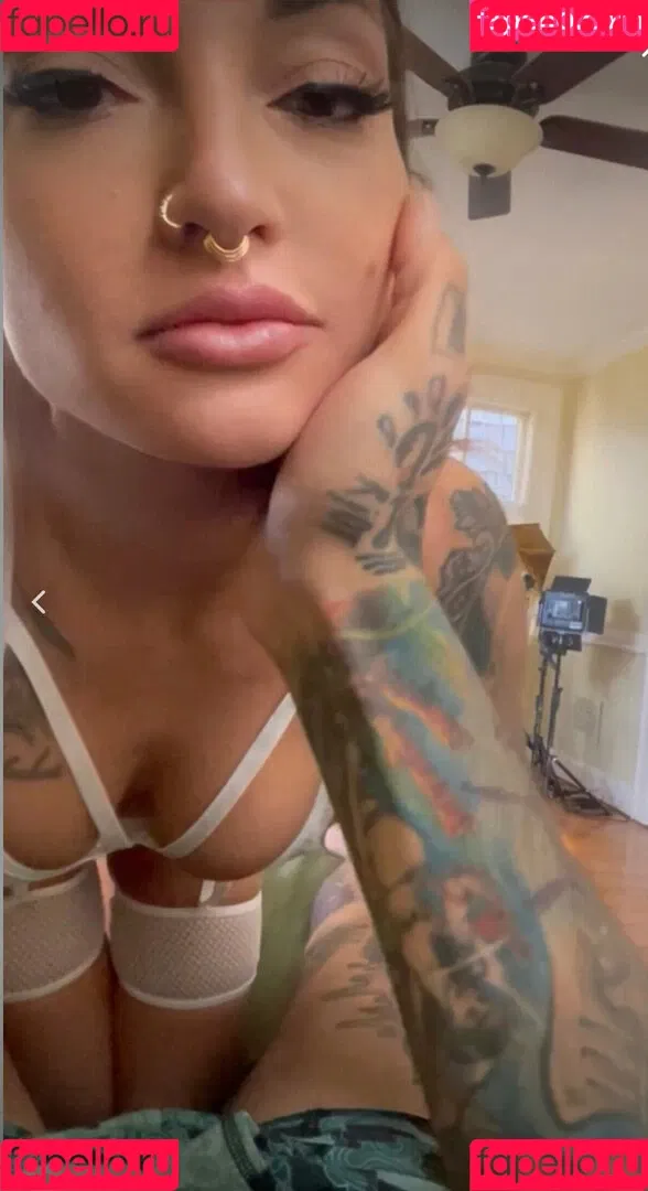 PizzaPussyPie Onlyfans Photo Gallery 