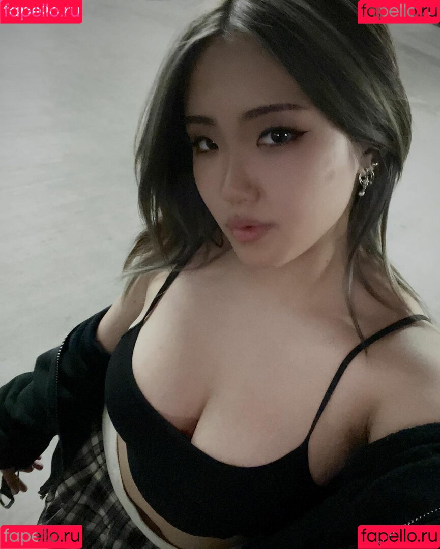 officialairlia Onlyfans Photo Gallery 