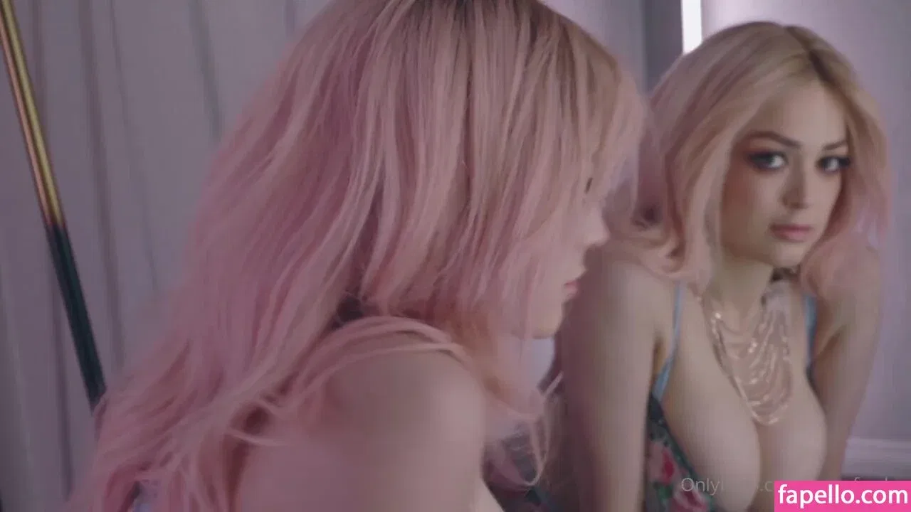 Tessa Fowler Onlyfans Photo Gallery 