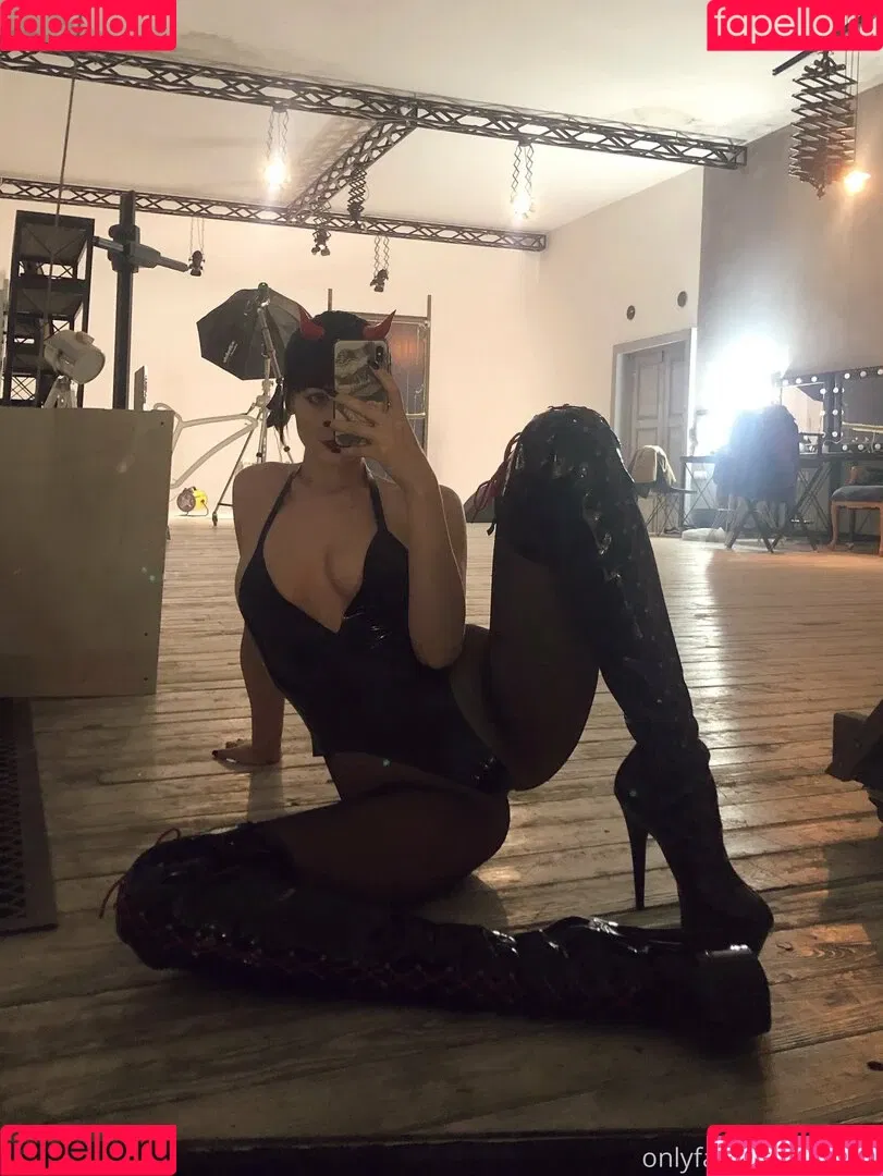 Tniwe Onlyfans Photo Gallery 