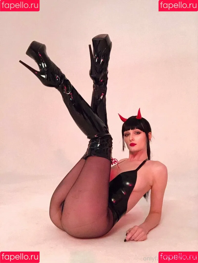 Tniwe Onlyfans Photo Gallery 