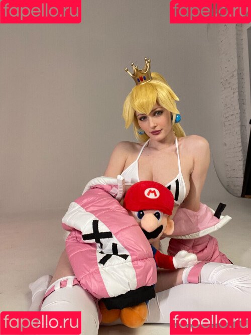 Tniwe Onlyfans Photo Gallery 