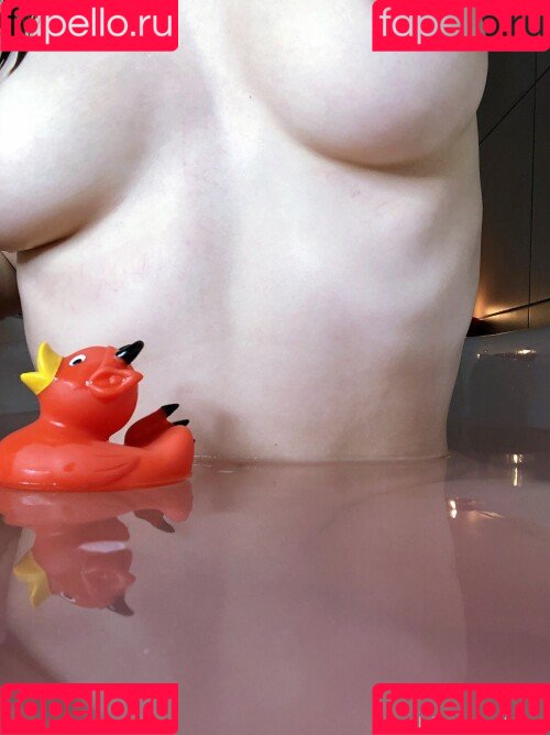 Tniwe Onlyfans Photo Gallery 