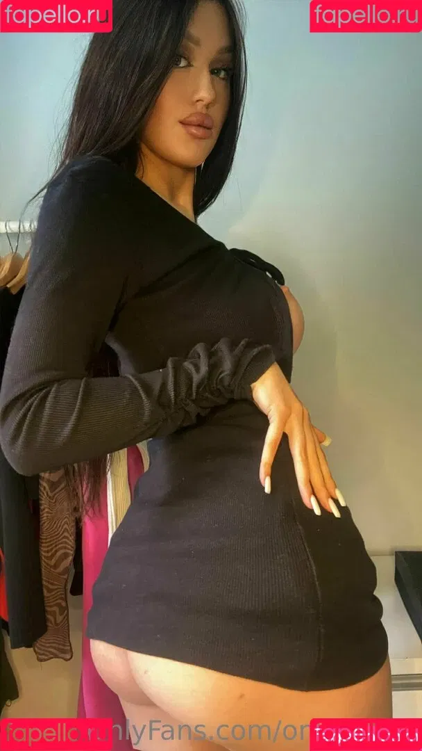 kissolivia Onlyfans Photo Gallery 
