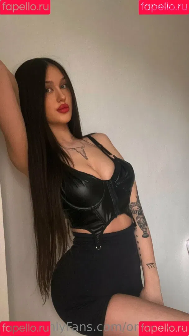 kissolivia Onlyfans Photo Gallery 