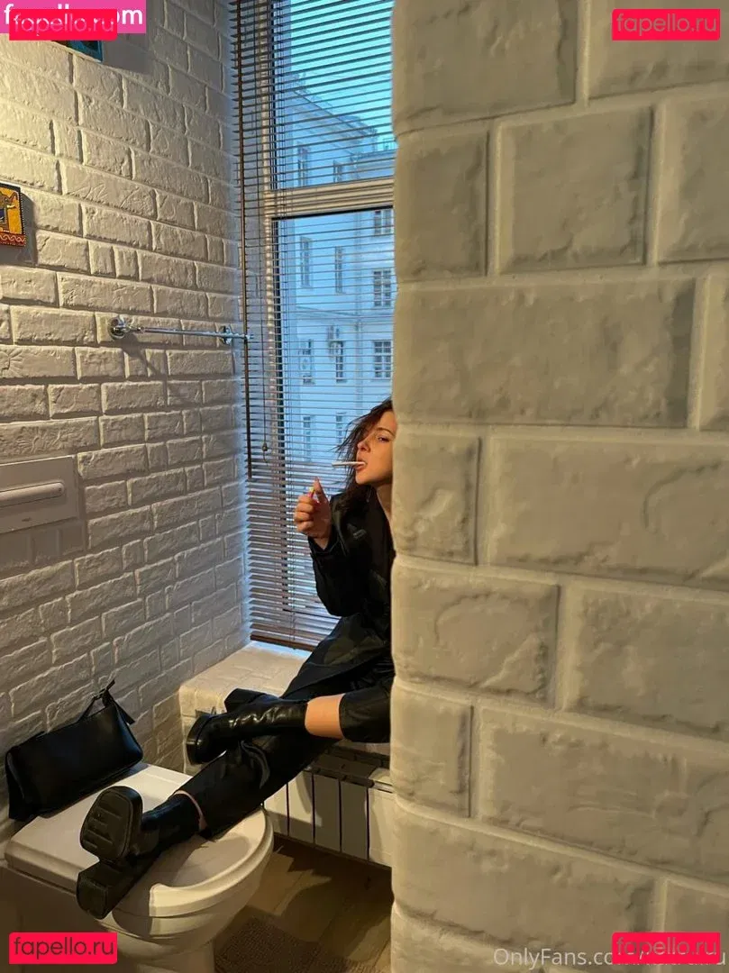 kissolivia Onlyfans Photo Gallery 