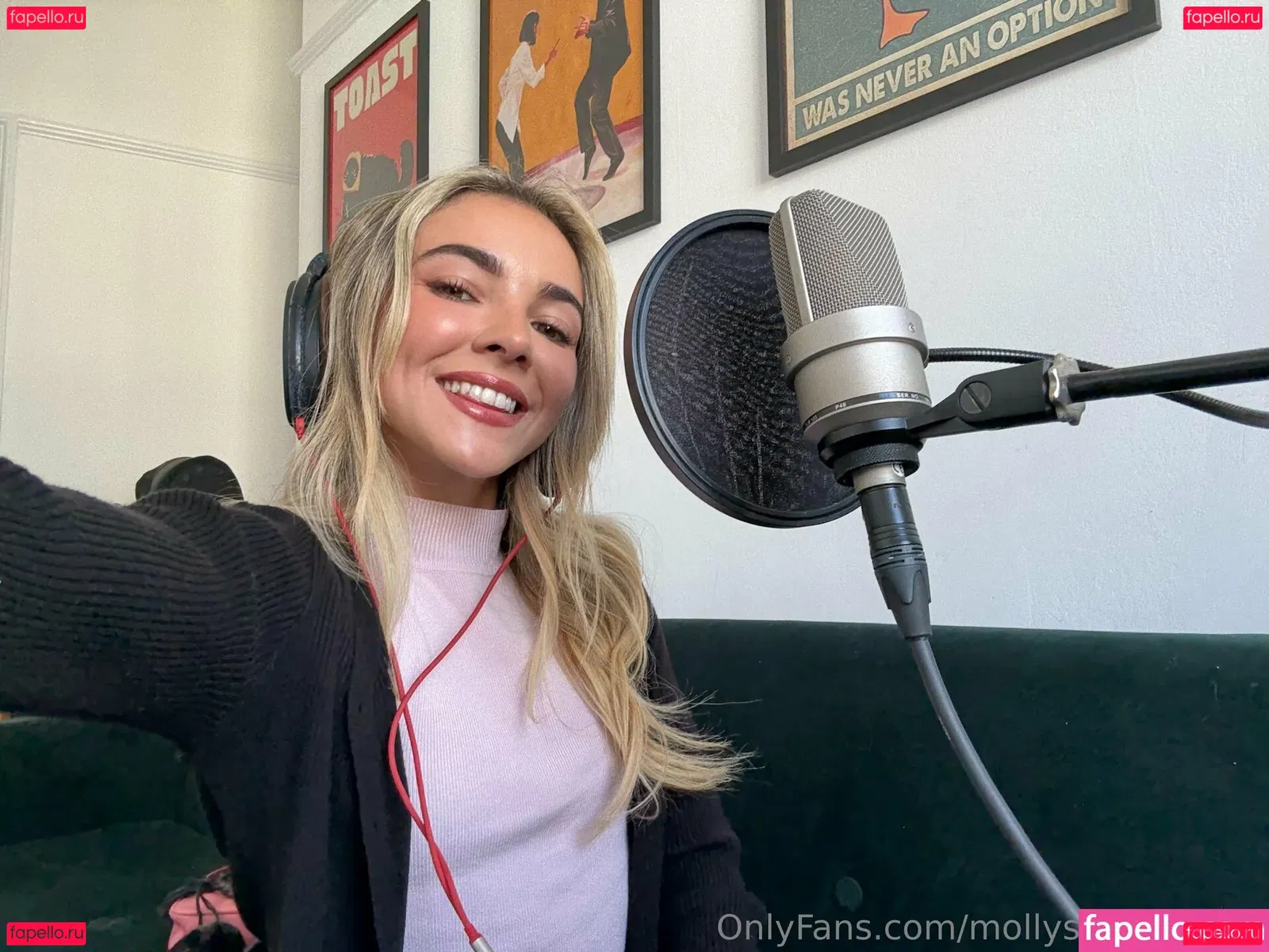 mollyspoilme Onlyfans Photo Gallery 