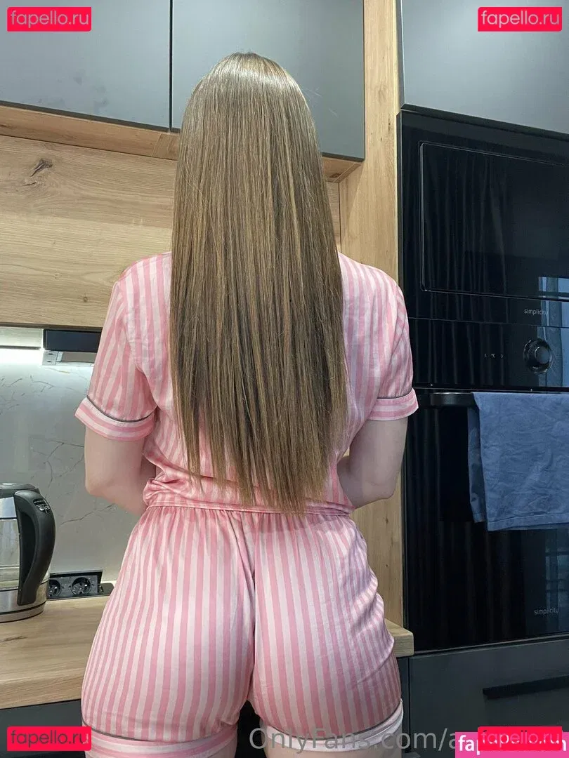 val_candy Onlyfans Photo Gallery 