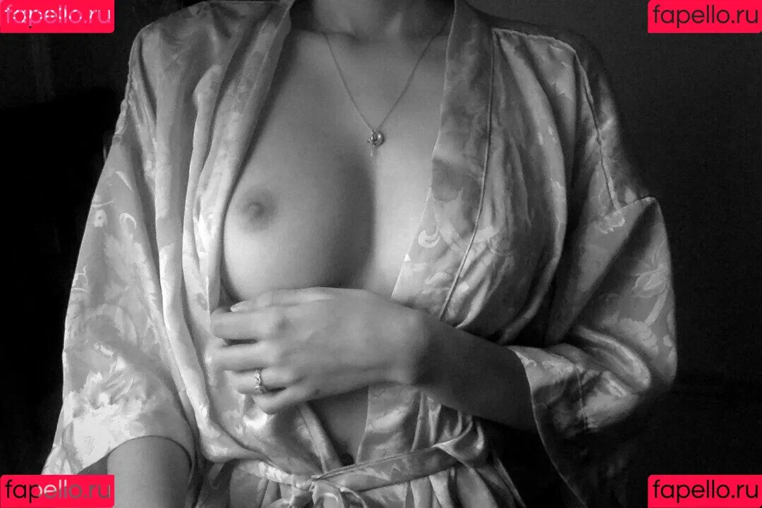 frenchkissthepvssy Onlyfans Photo Gallery 