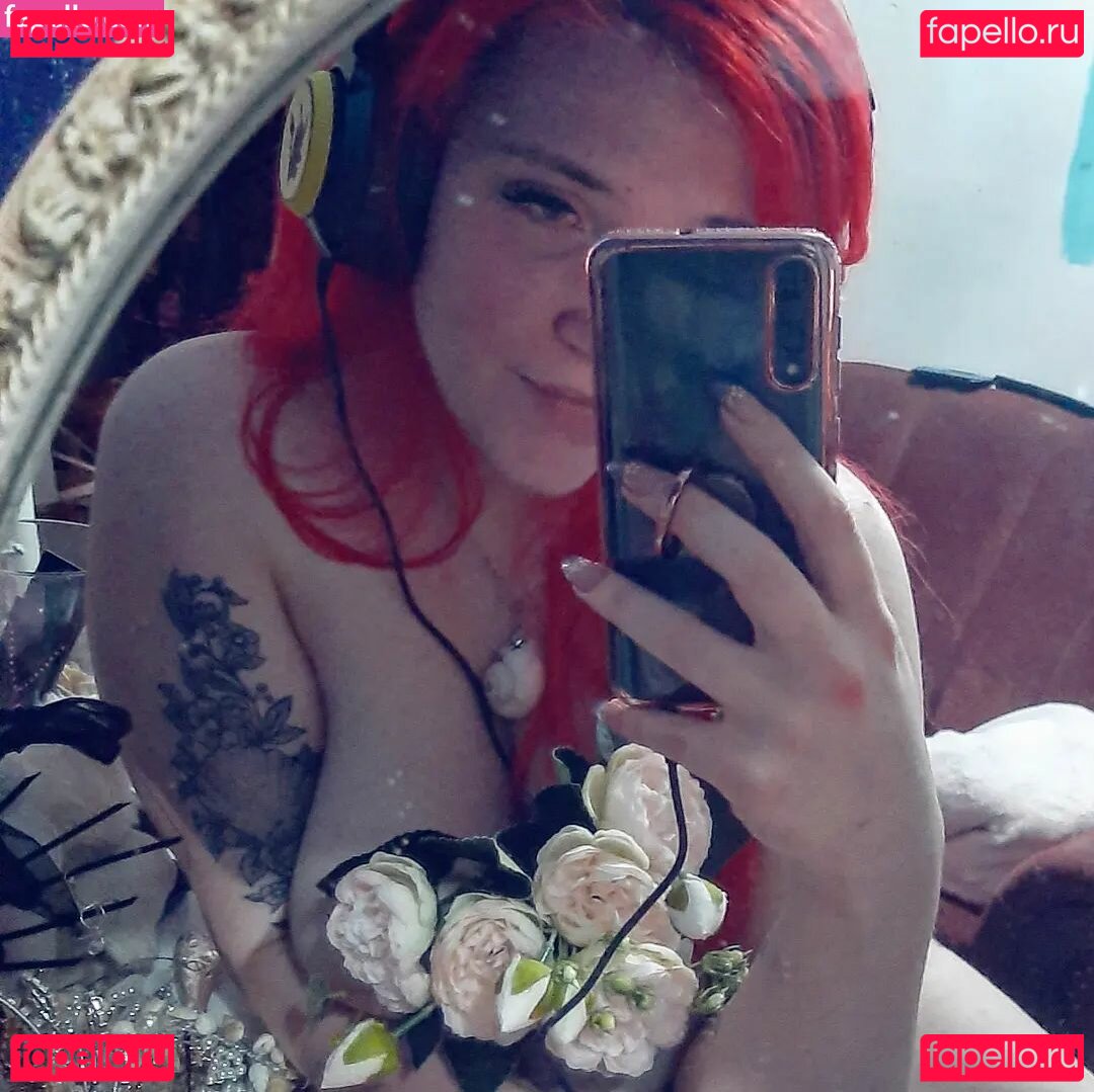 Ariel Vanderberg Nude Onlyfans Photo 19