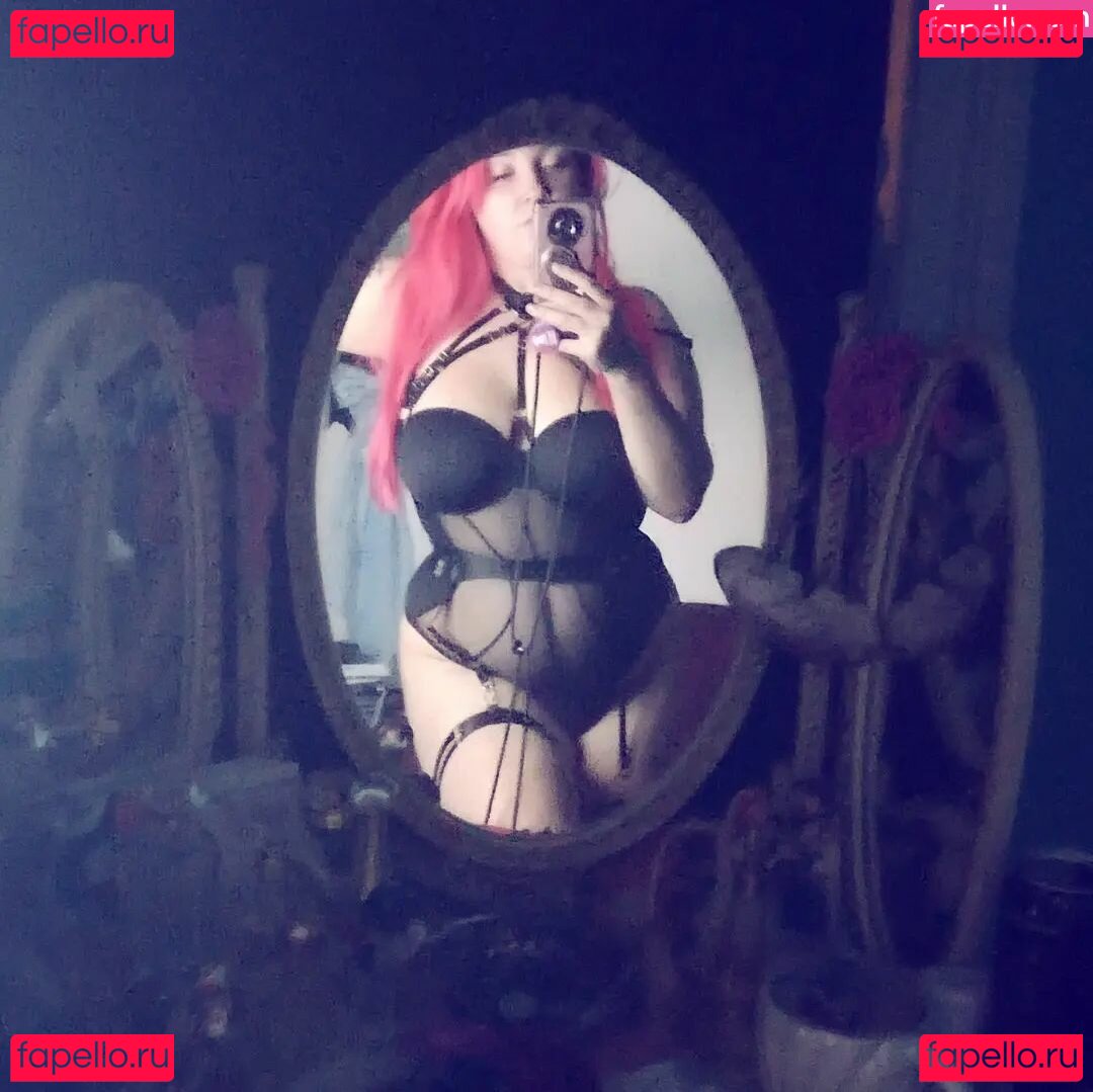 Ariel Vanderberg Nude Onlyfans Photo 11