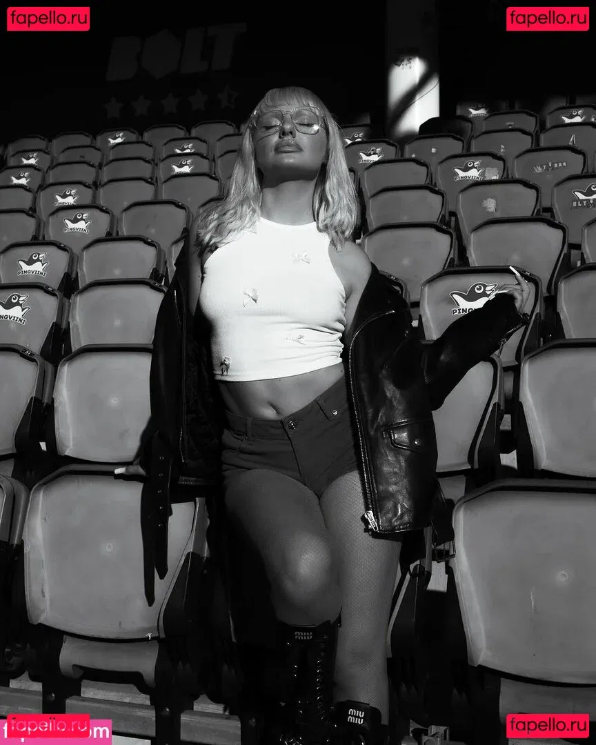 Alecsandra.99 Onlyfans Photo Gallery 