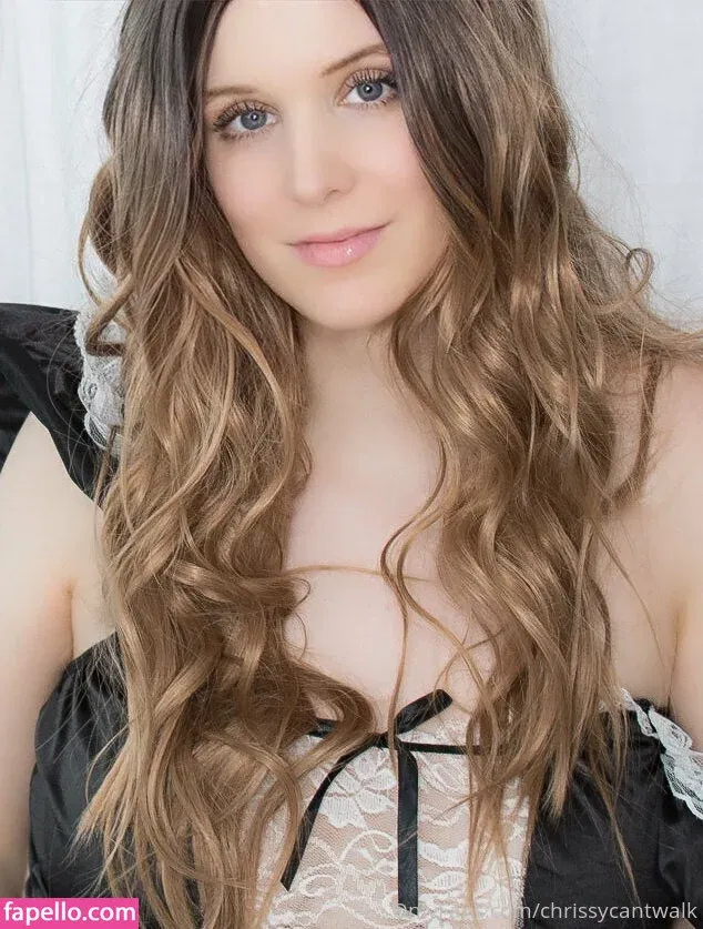 chrissycantwalk Onlyfans Photo Gallery 