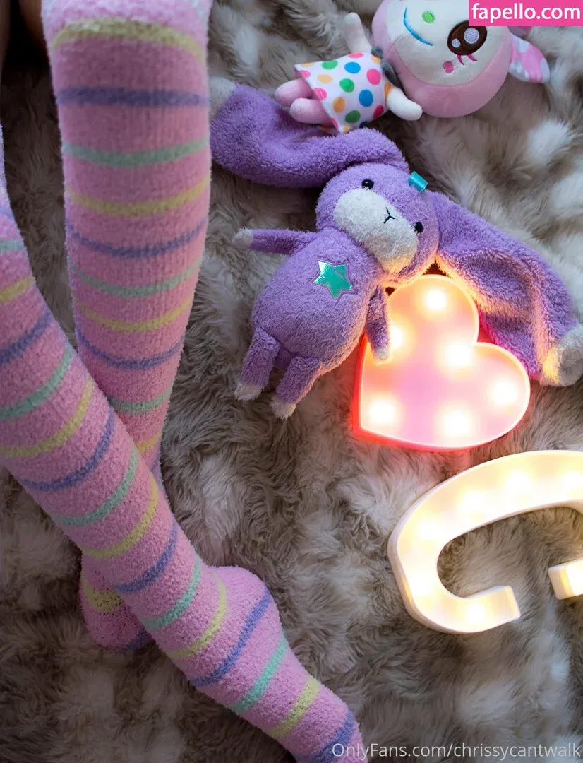 chrissycantwalk Onlyfans Photo Gallery 