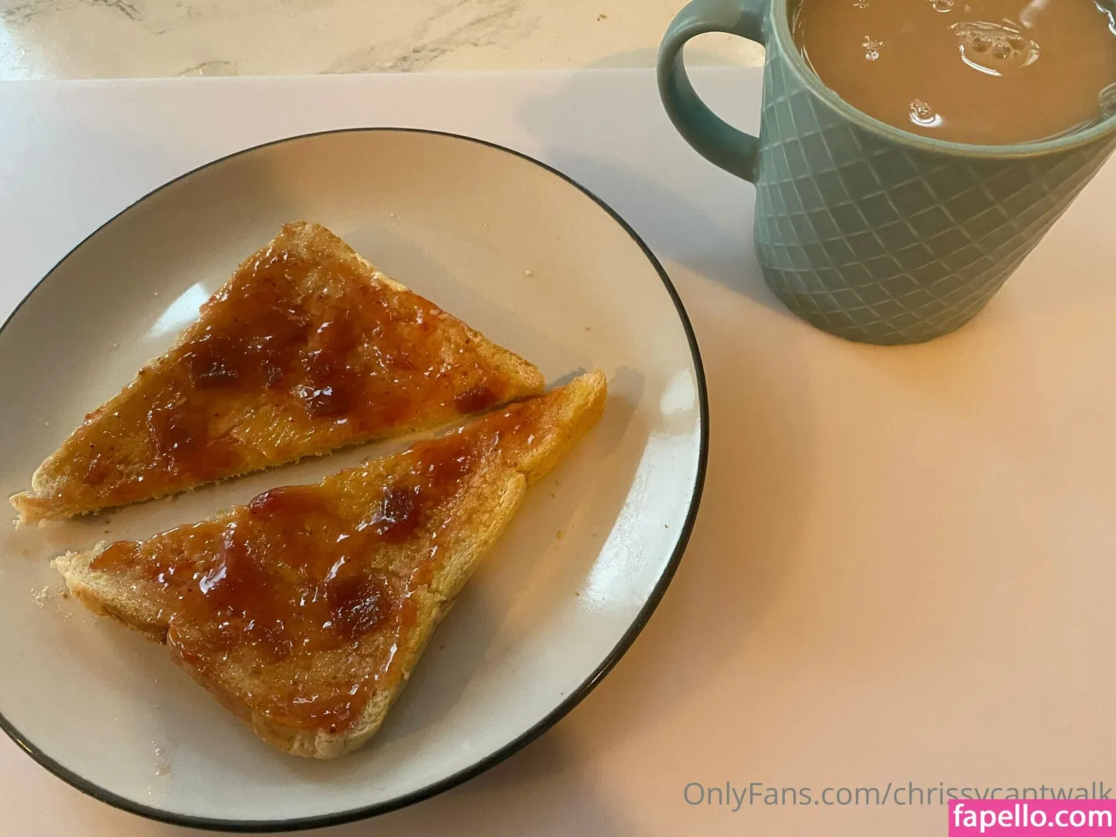 chrissycantwalk Onlyfans Photo Gallery 