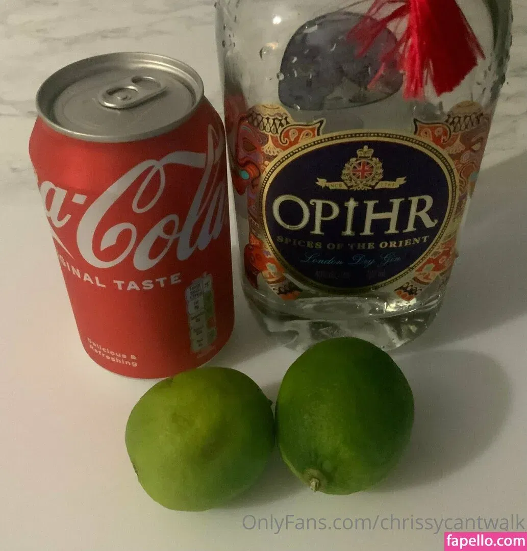 chrissycantwalk Onlyfans Photo Gallery 