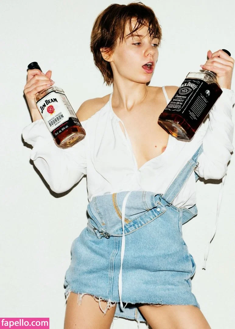 Marta Gromova Onlyfans Photo Gallery 