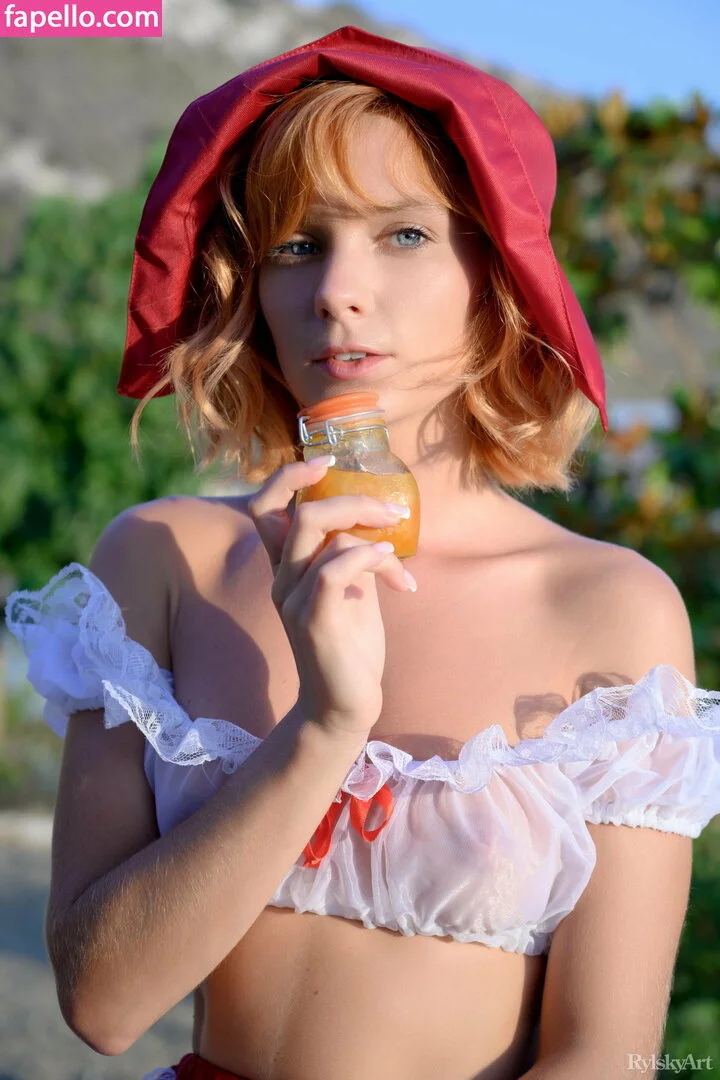 Marta Gromova Onlyfans Photo Gallery 