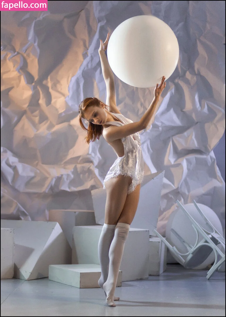 Marta Gromova Onlyfans Photo Gallery 