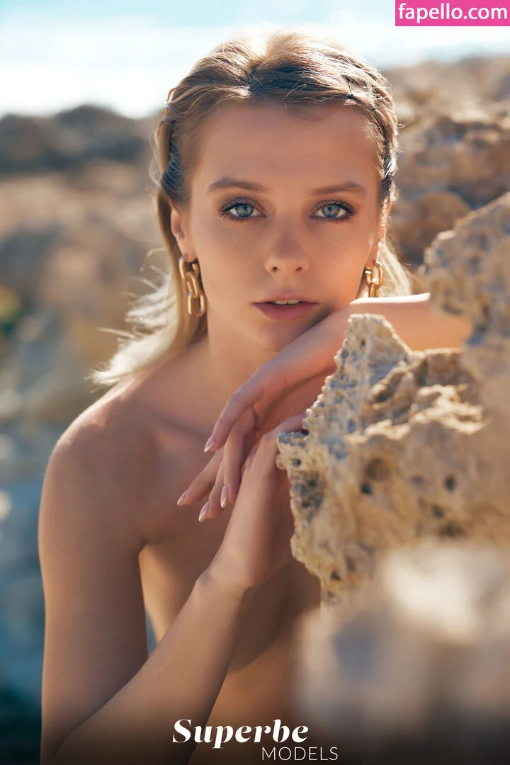 Marta Gromova Onlyfans Photo Gallery 