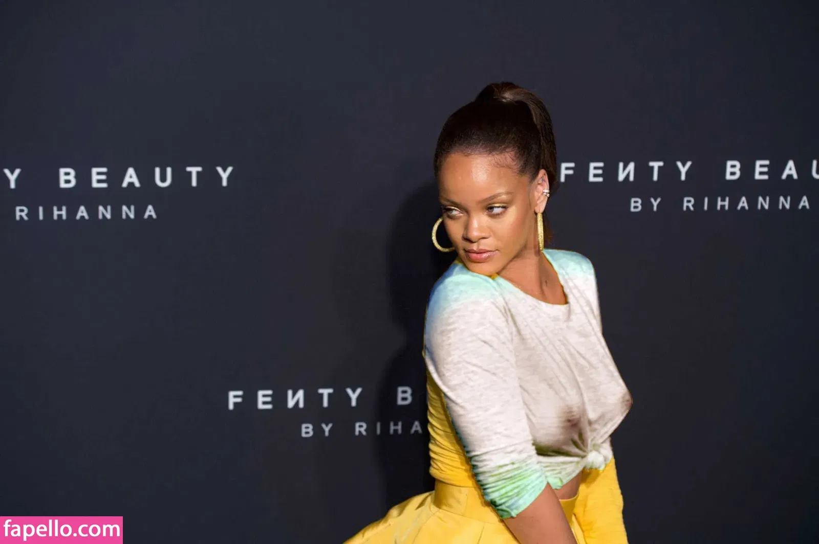 Rihanna Onlyfans Photo Gallery 