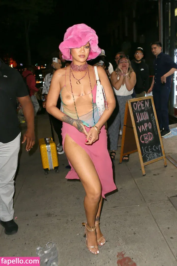 Rihanna Onlyfans Photo Gallery 