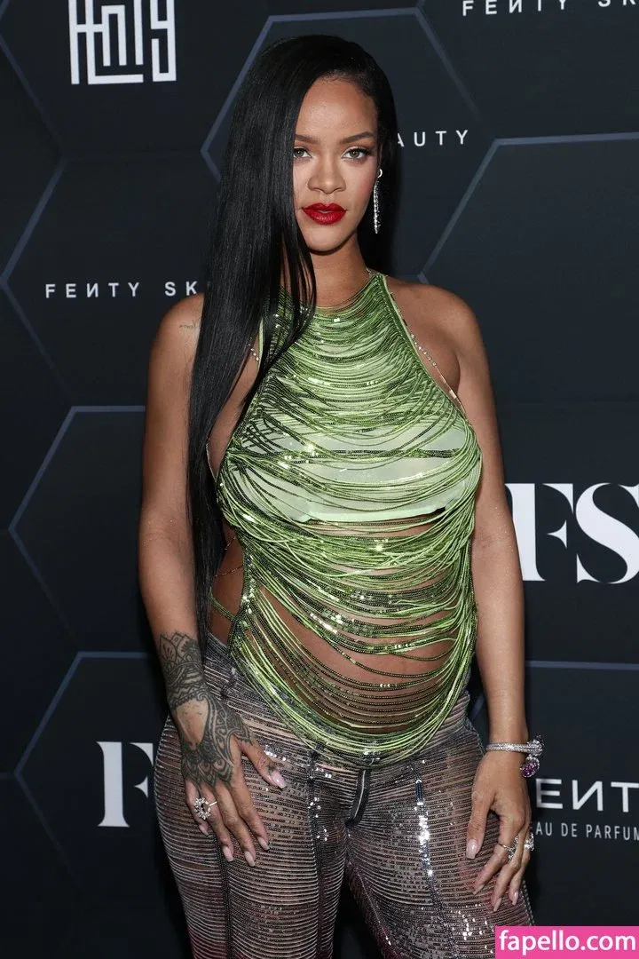 Rihanna Onlyfans Photo Gallery 