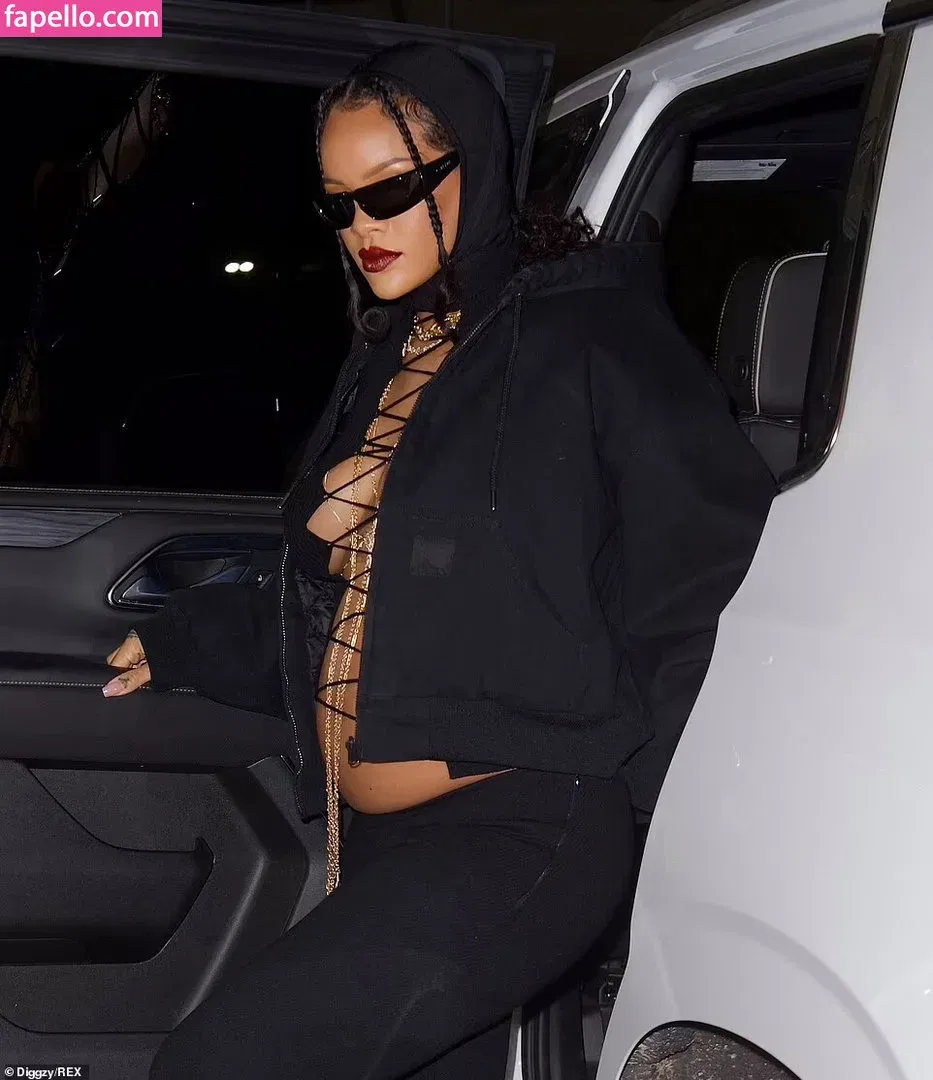 Rihanna Onlyfans Photo Gallery 