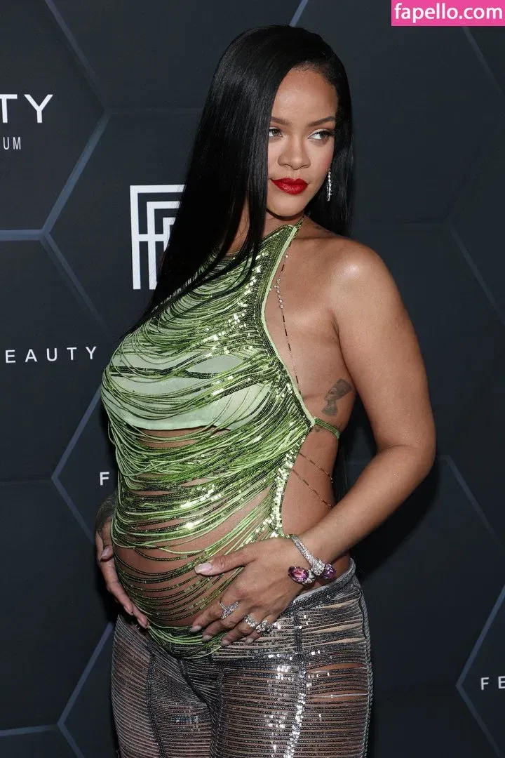 Rihanna Onlyfans Photo Gallery 