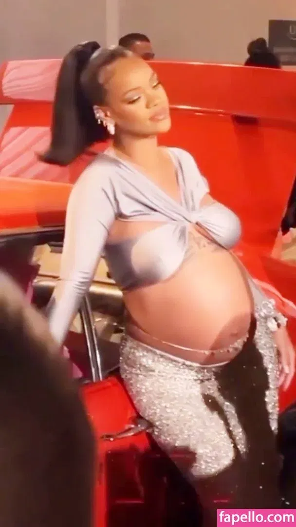 Rihanna Onlyfans Photo Gallery 