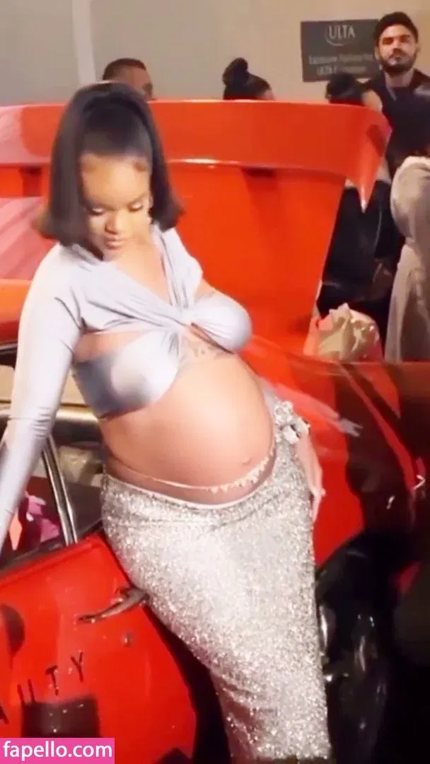 Rihanna Onlyfans Photo Gallery 