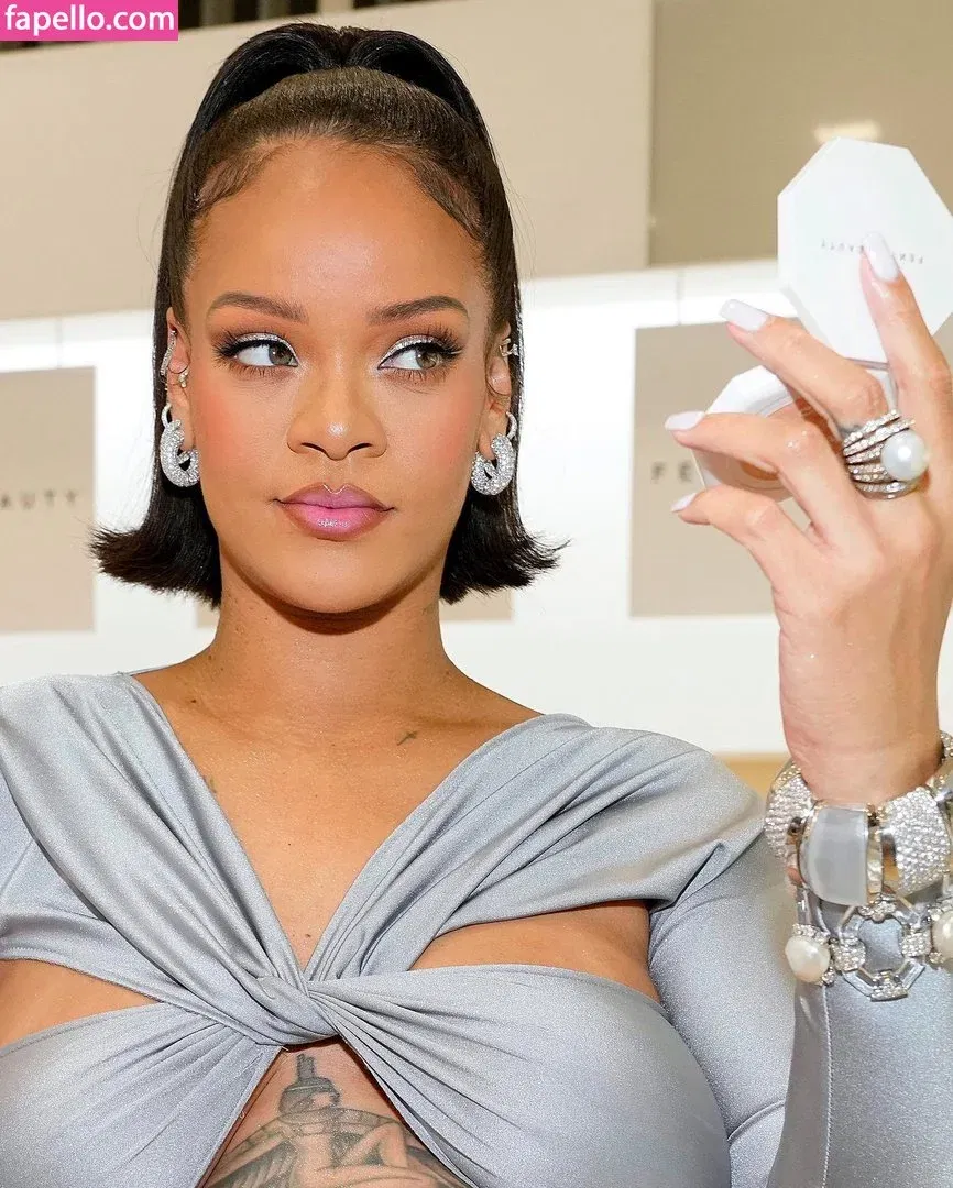 Rihanna Onlyfans Photo Gallery 