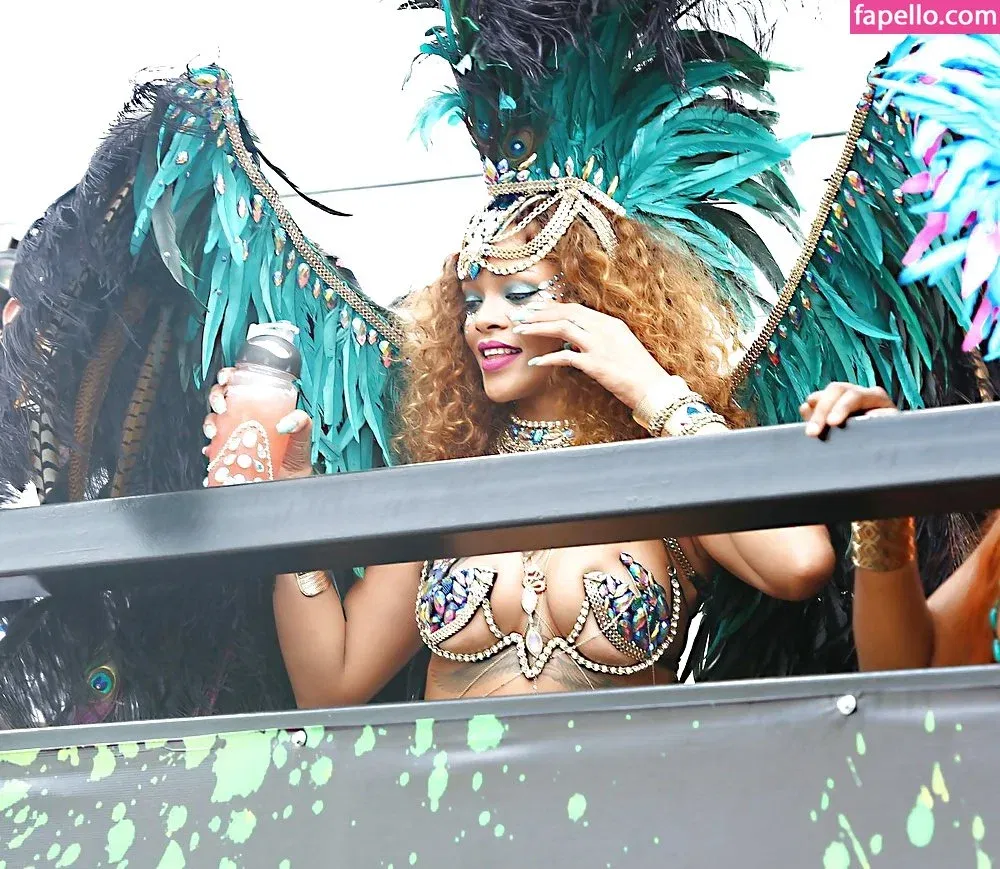 Rihanna Onlyfans Photo Gallery 